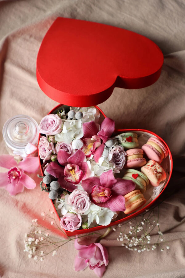 Heart shaped box with macarons